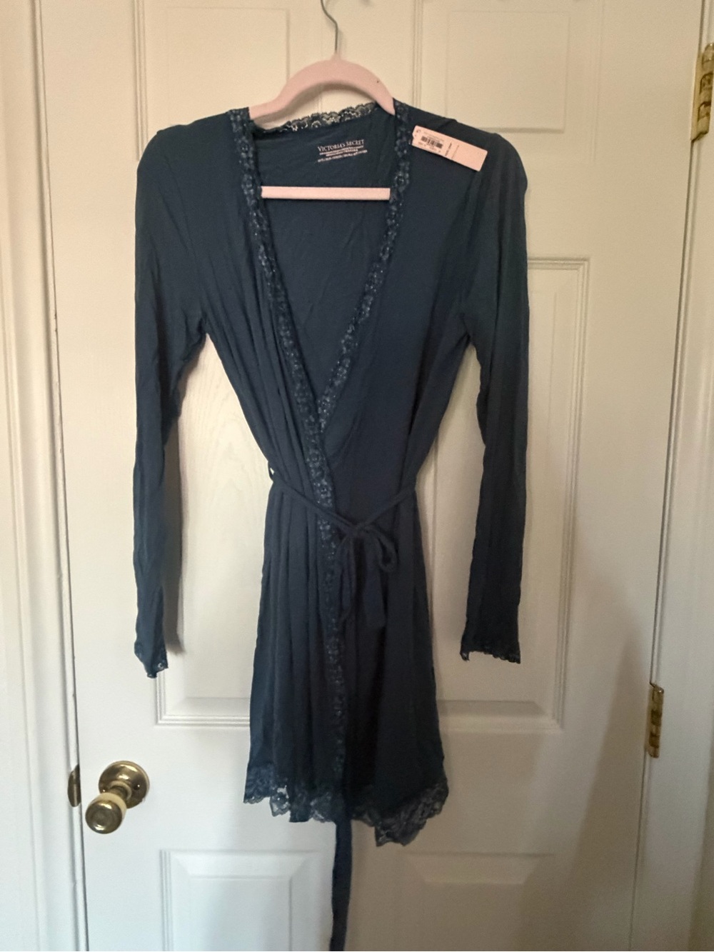 Victoria’s Secret Modal Lace Inset Robe - Picture 9 of 9